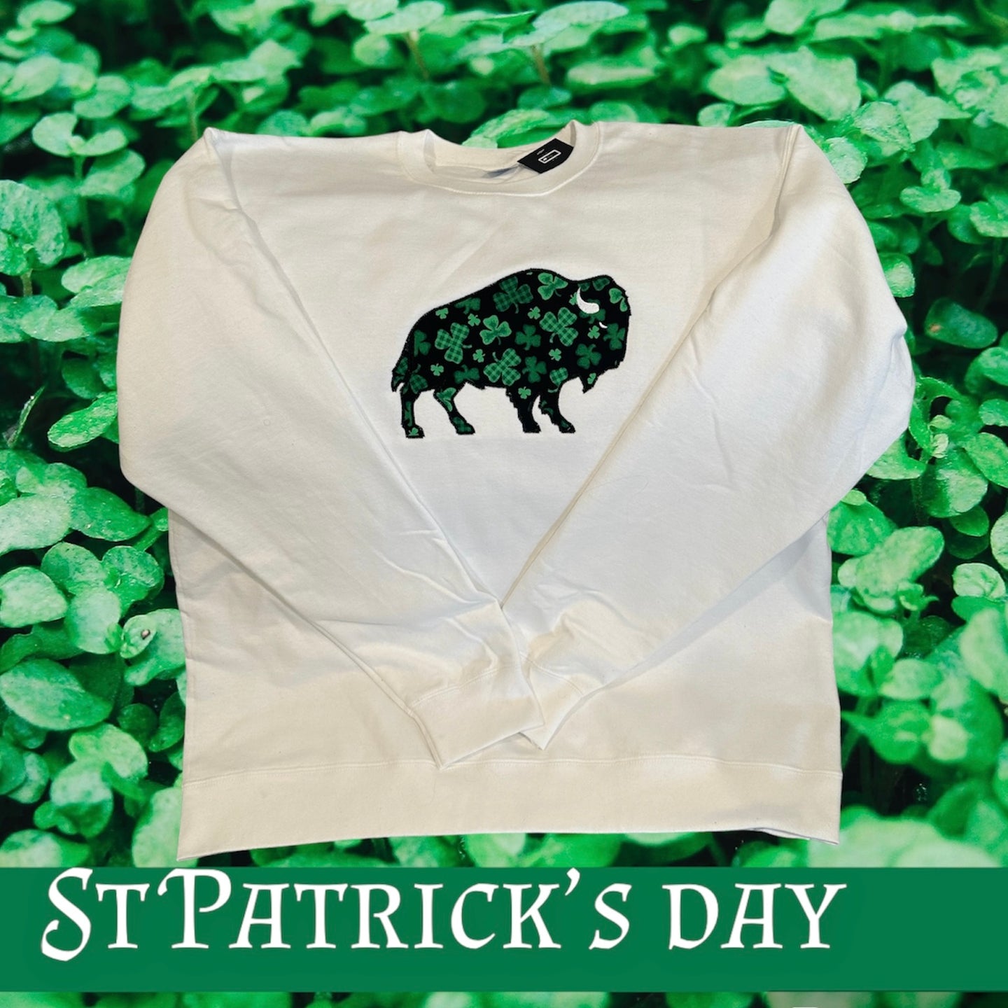 Irish Buffalo - White - Appliqué Crew